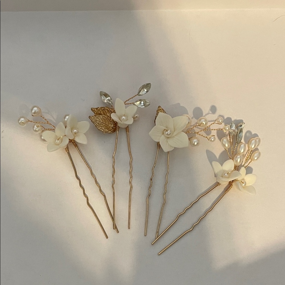 Elegant Cream and Gold Hair Pins
